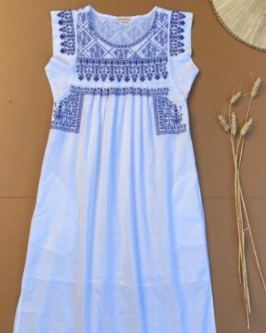 Robe longue Ysee – Blanche, Broderie Bleue