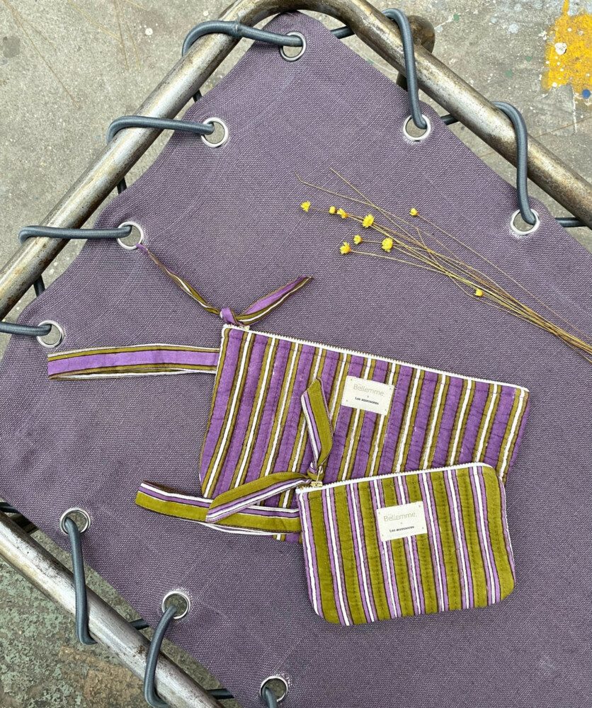 Pochette format medium – Rayé violet