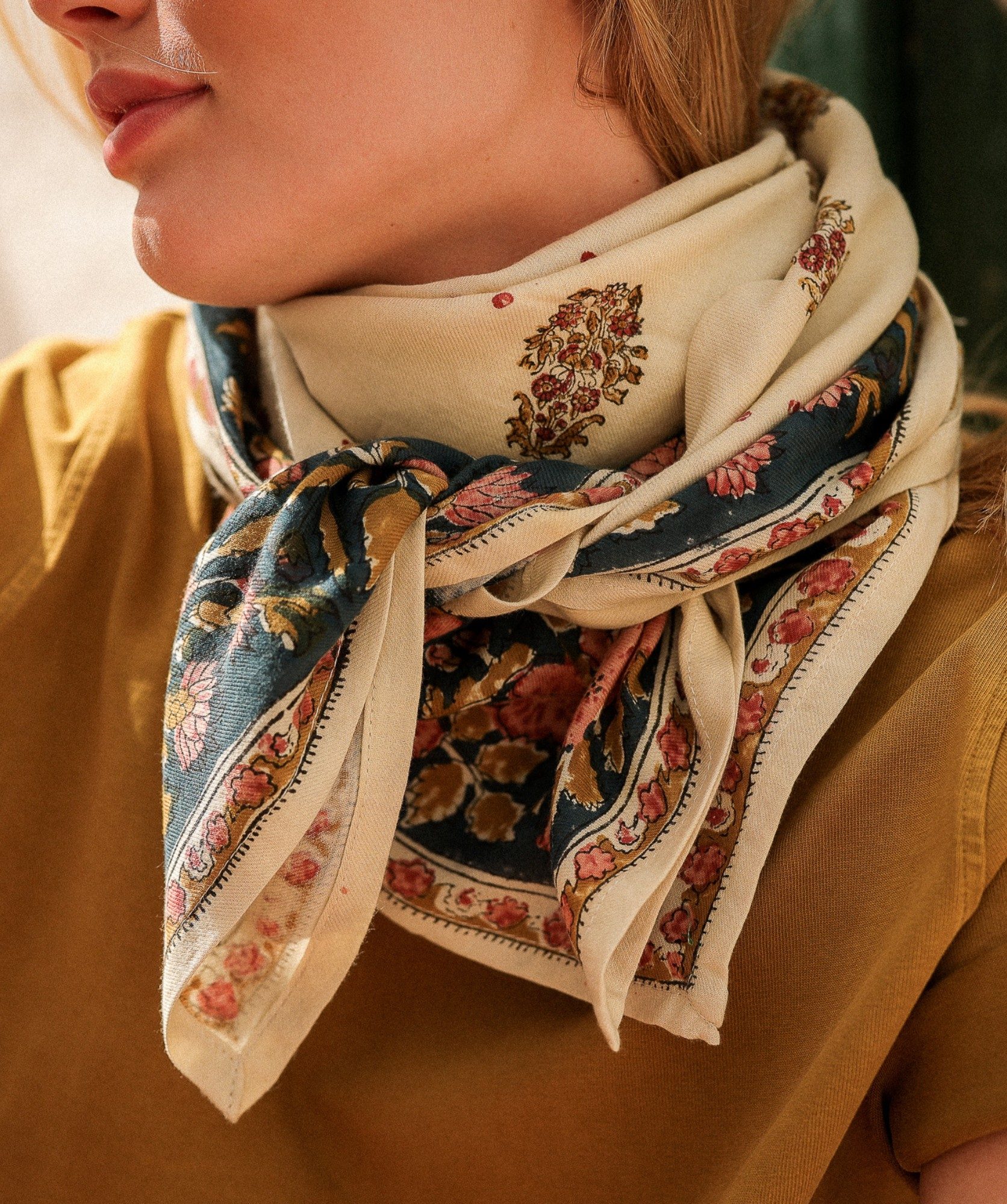 Foulard grand format – Balkan vanille