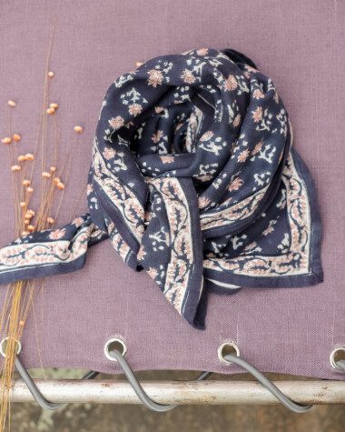 Foulard grand format – Punam Myrtille