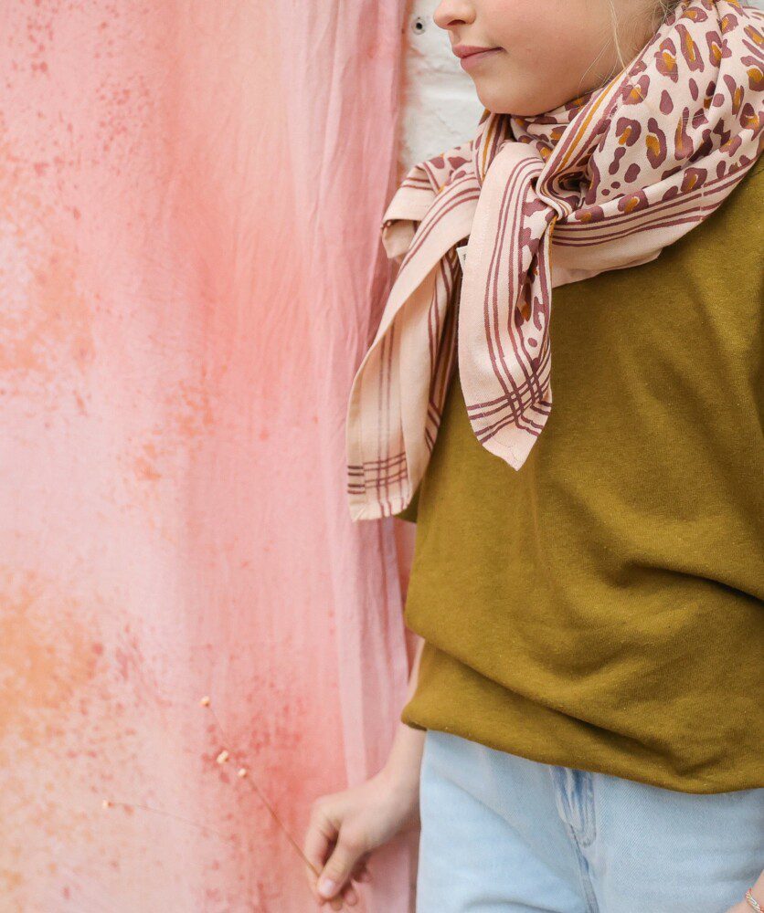 Foulard grand format – Léopard rose