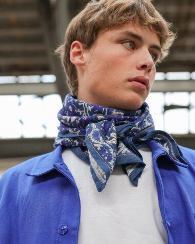 Foulard grand format – Uma Bleu Cobalt