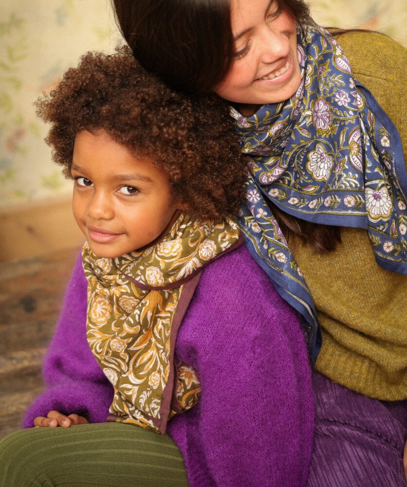 Foulard grand format – Elora Kaki