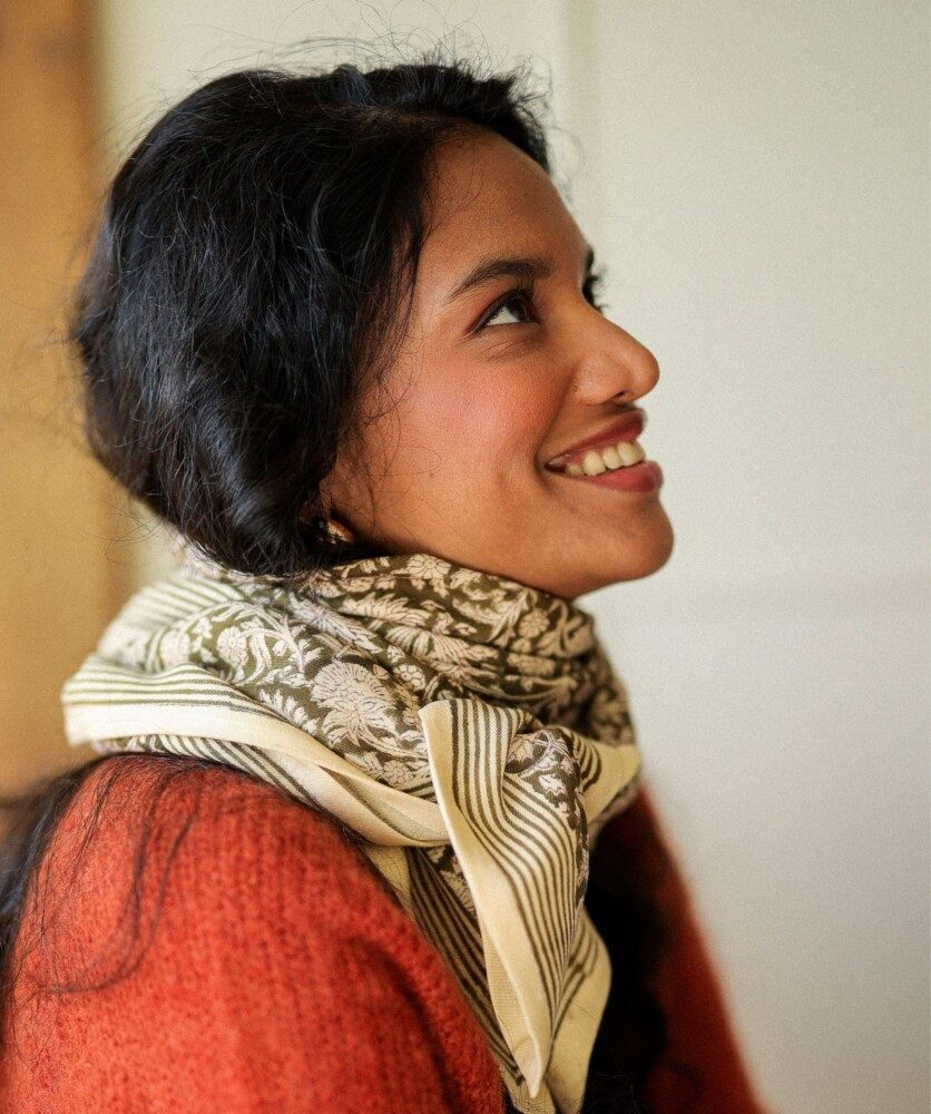 Foulard grand format – Anjali Kaki