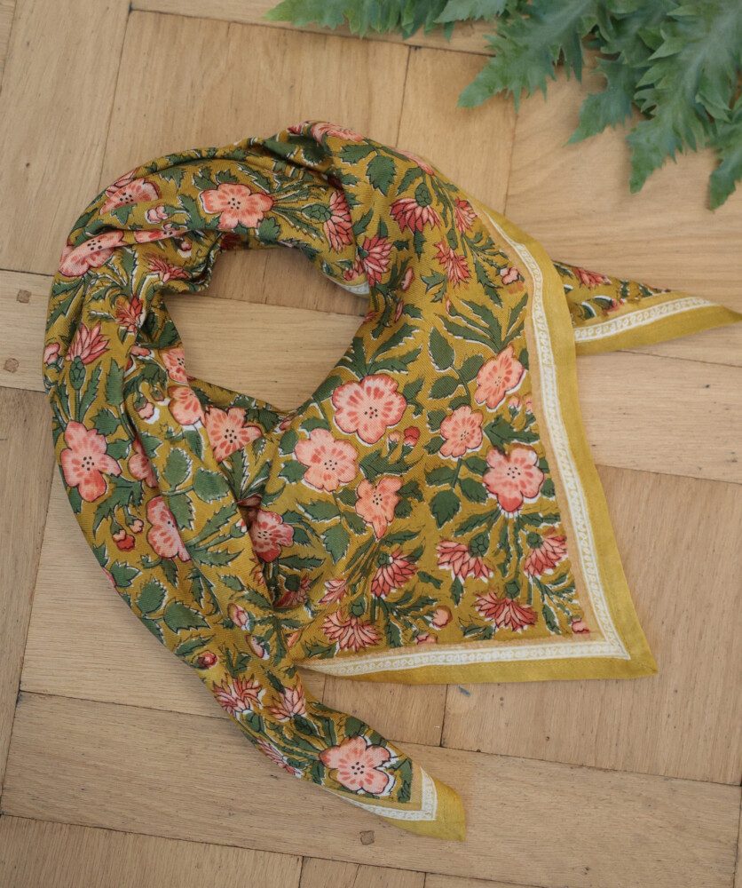 Foulard grand format – Golden Moldave