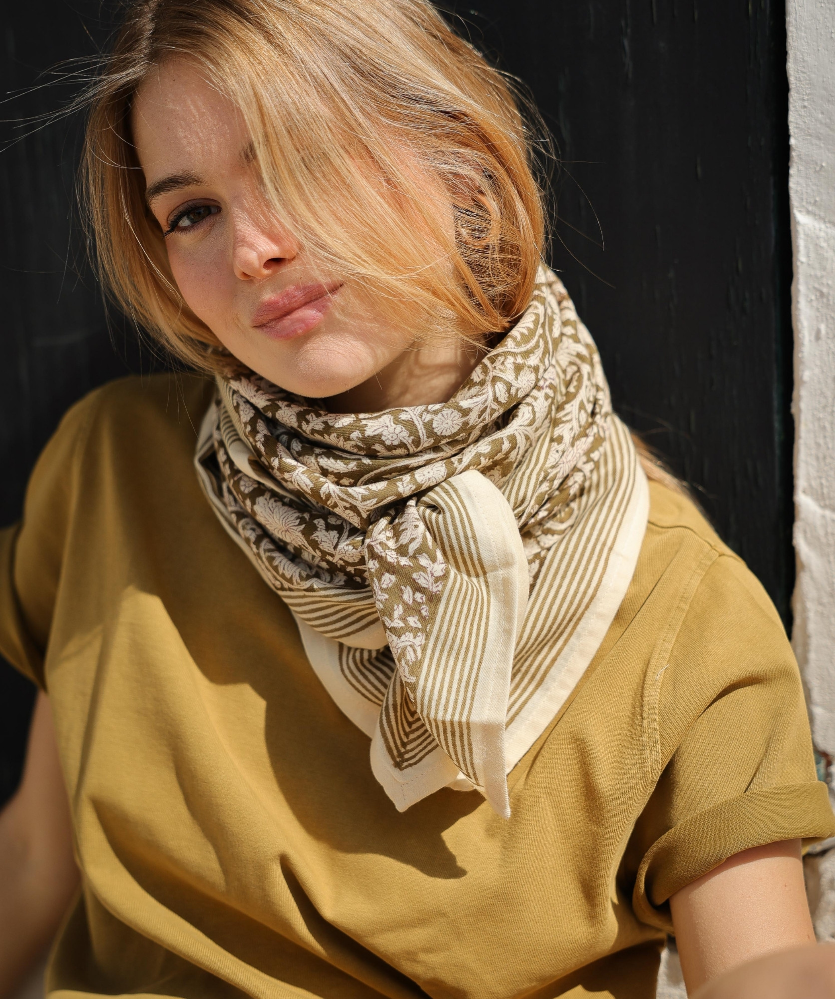 Foulard grand format – Anjali Kaki