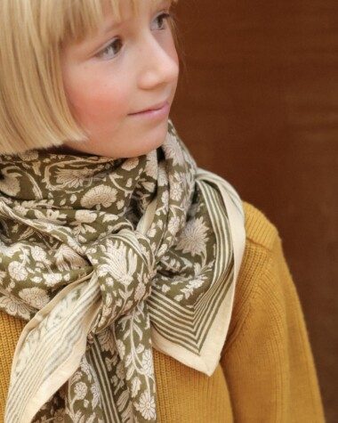 Foulard grand format – Anjali Kaki