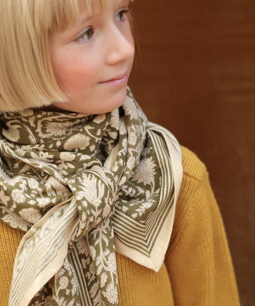 Foulard grand format – Anjali Kaki