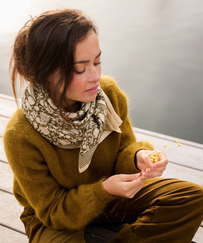 Foulard grand format – Anjali Kaki