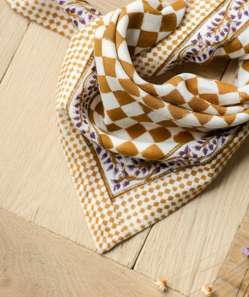 Foulard petit format – Damier caramel