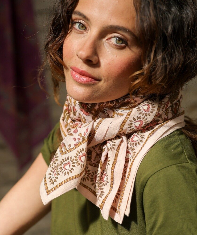 Foulard grand format – Mina rose poudre