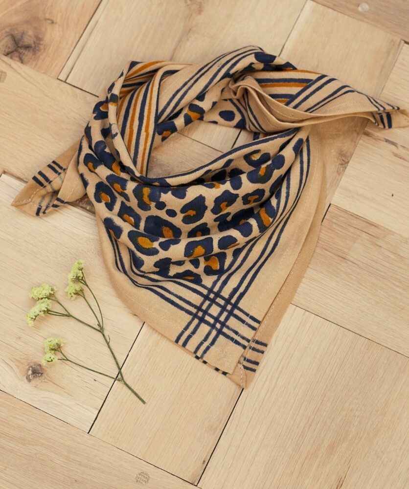 Foulard petit format – Léopard camel