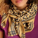 Foulard grand format – Léopard camel