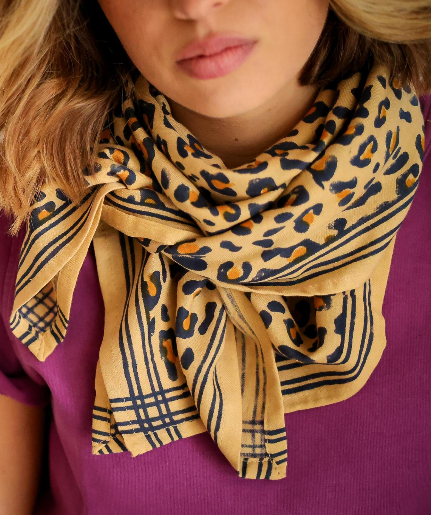 Foulard grand format – Léopard camel