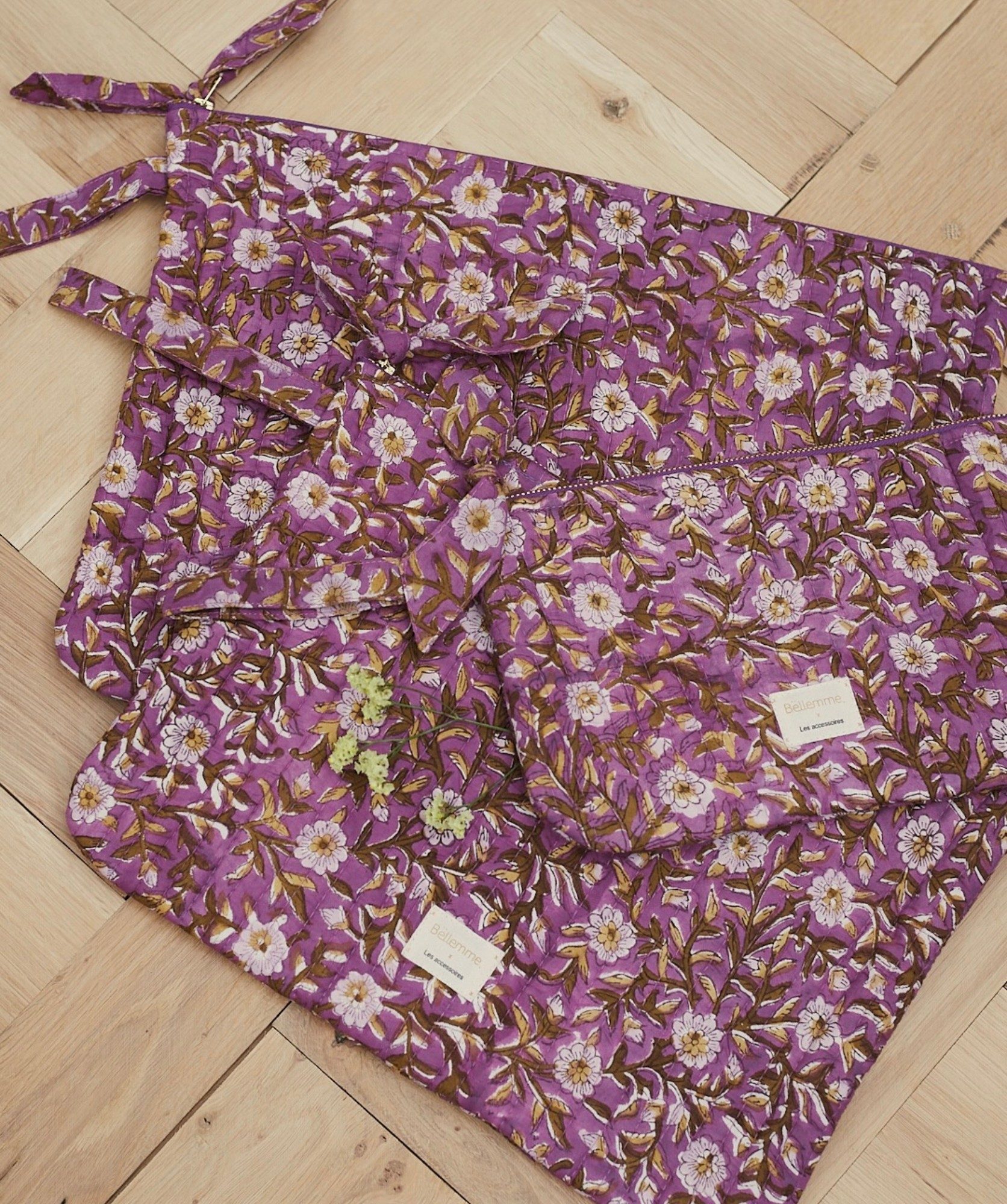 Pochette très grand format Harrison / 15′ – Scarlett Purple