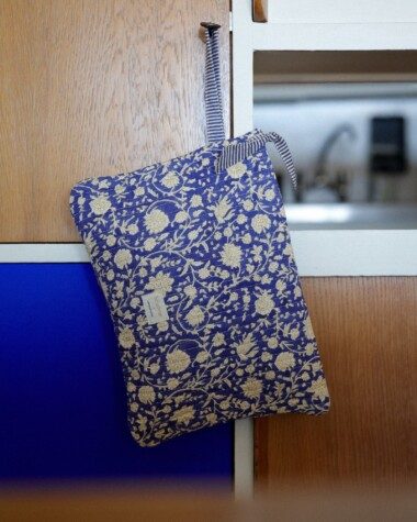 Pochette grand format/ ordinateur 13′ – Anjali Cobalt