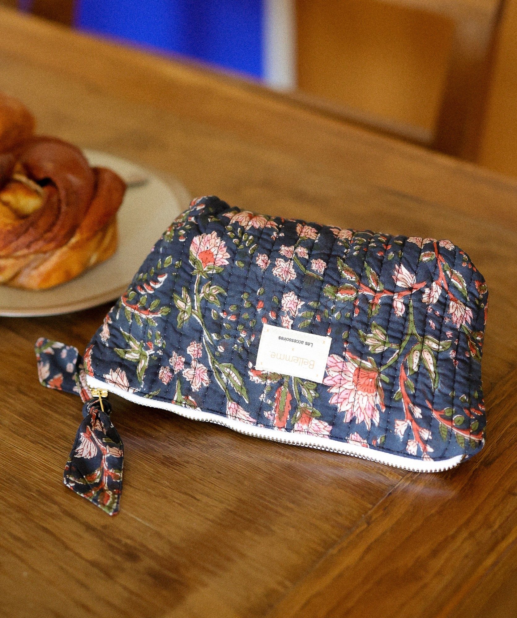 Trousse à maquillage Alma – Rhapsody Réglisse