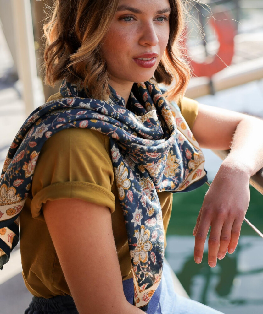 Foulard grand format – Manon Bleu Azur