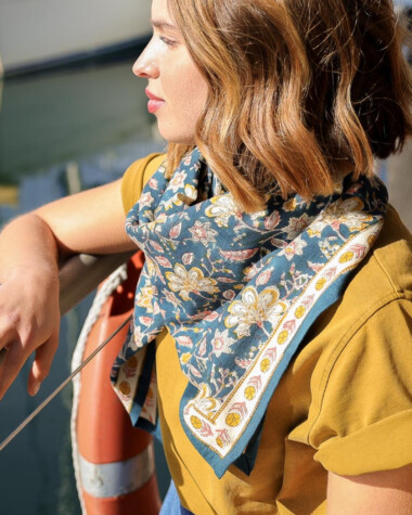 Foulard grand format – Manon Bleu Azur