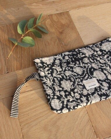 Pochette format medium – Anjali Encre