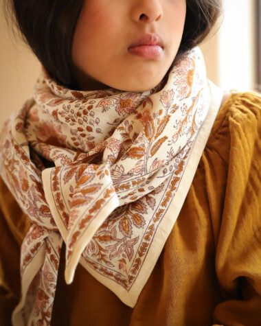 Foulard grand format – Rhapsody Poudré