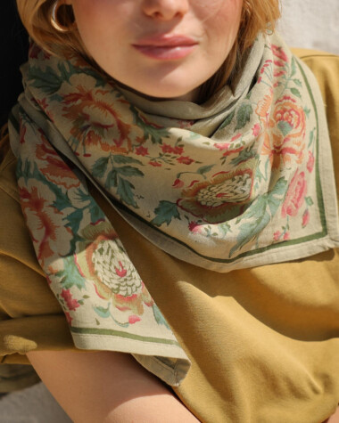 Foulard grand format – Jeanet Amande