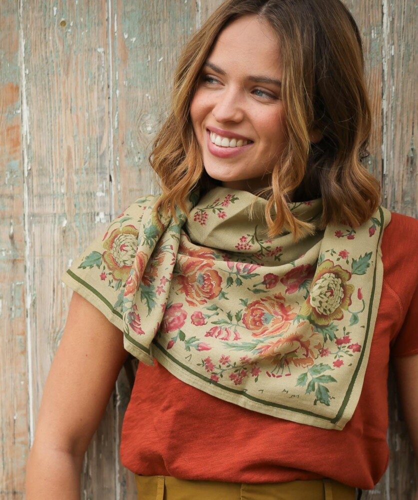 Foulard grand format – Jeanet Amande