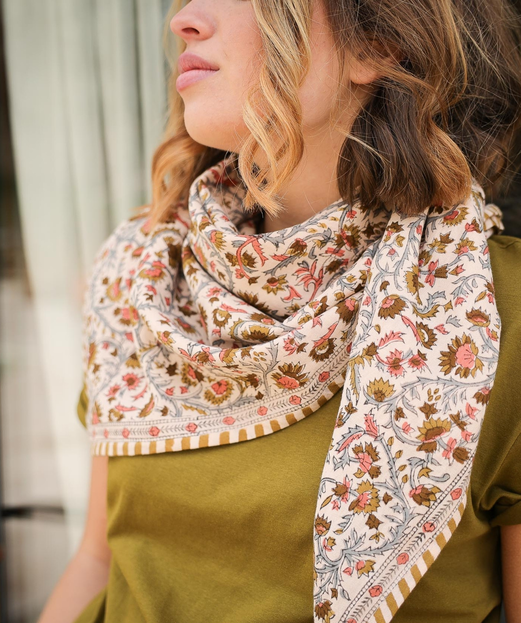 Foulard grand format – Daisy