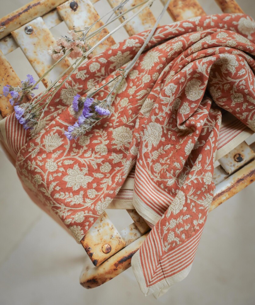 Foulard grand format – Anjali Orange Brûlée