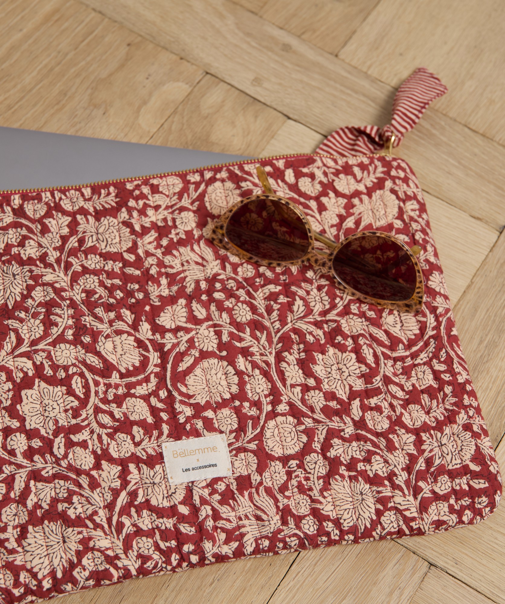 Pochette très grand format Harrison / 15′ – Anjali Cerise