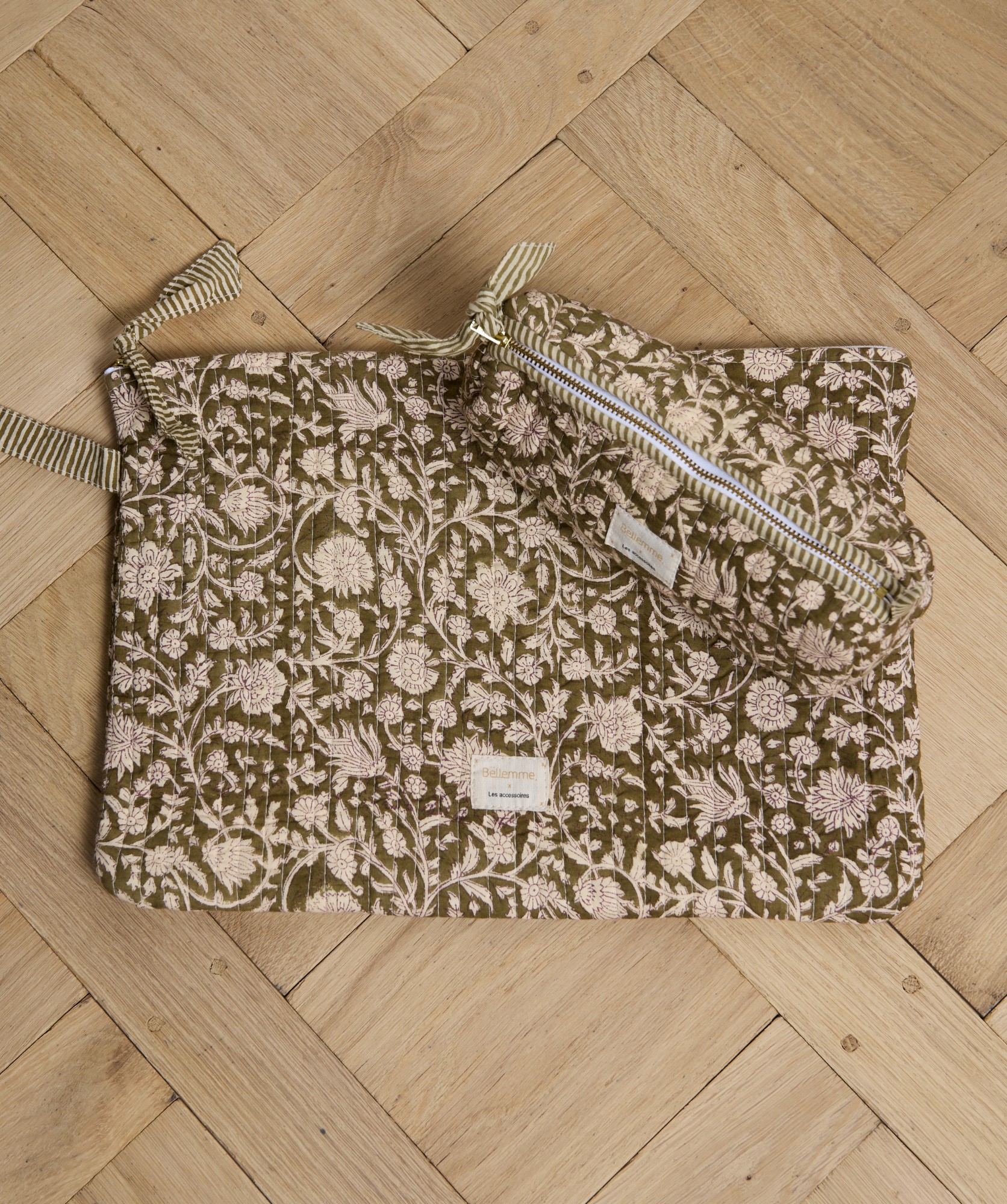 Pochette très grand format Harrison / 15′ – Anjali Kaki