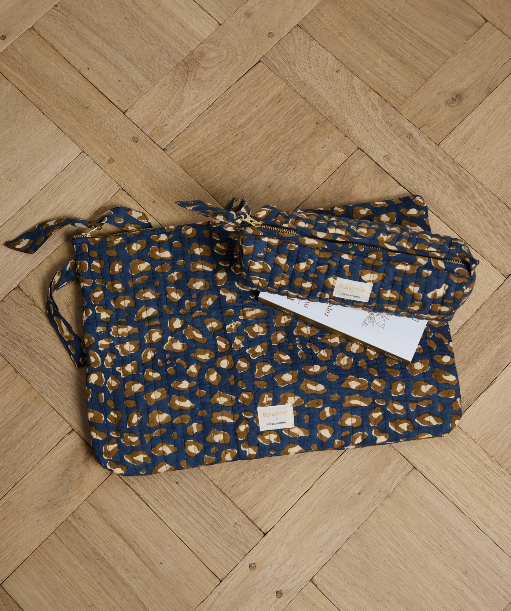Pochette très grand format Harrison / 15′ – Léopard Navy