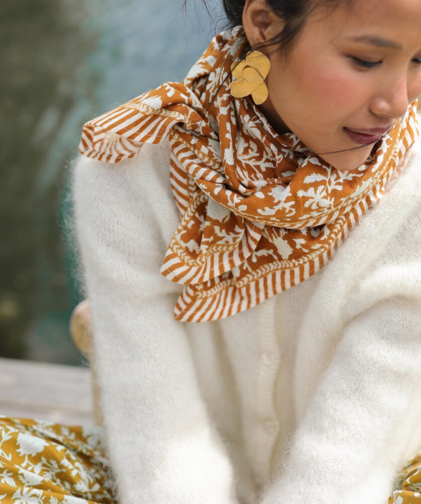 Foulard grand format – Kate Caramel