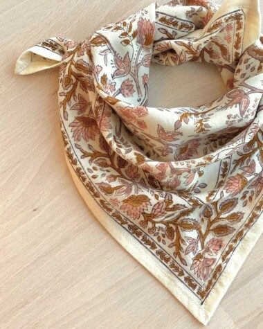 Foulard petit format – Rhapsody Poudre