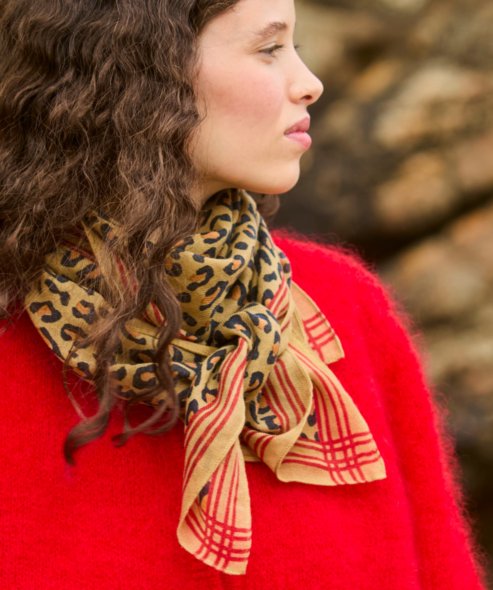 Foulard en laine grand format – Léopard Camel
