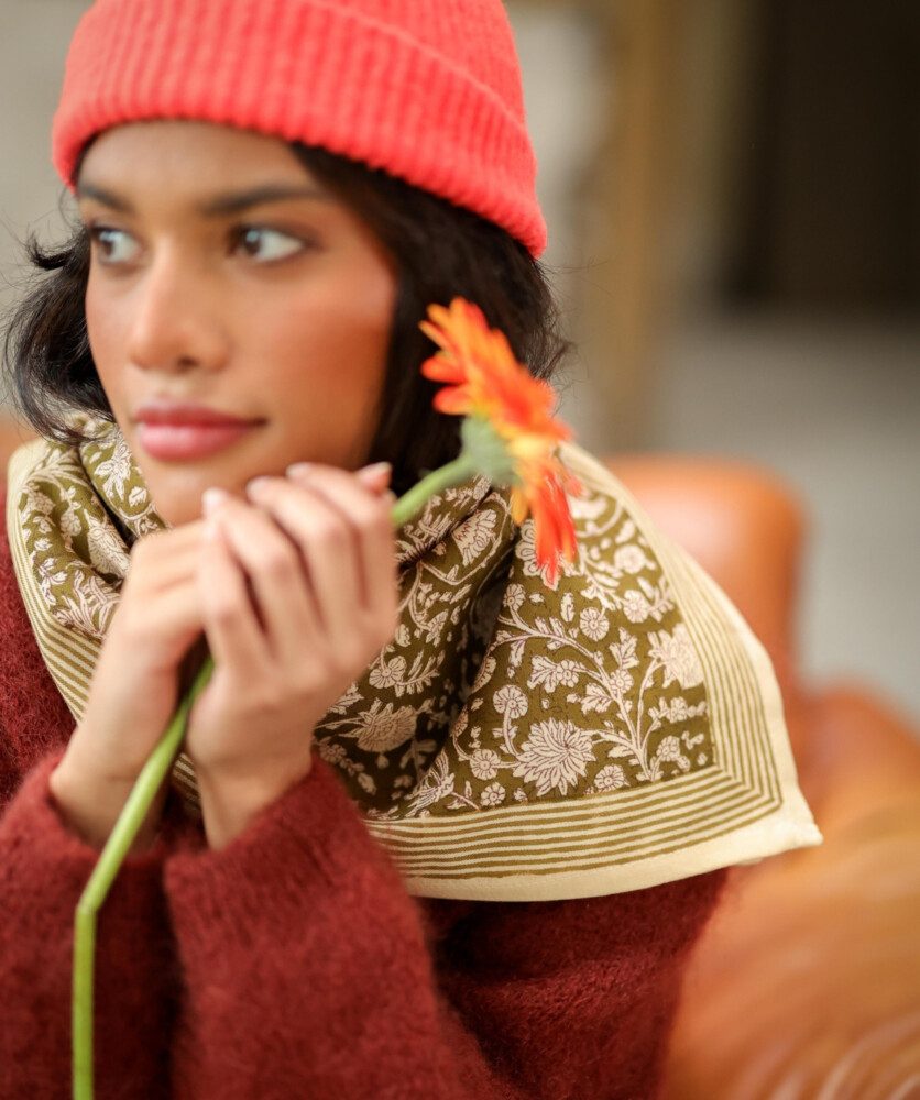 Foulard grand format – Anjali Kaki