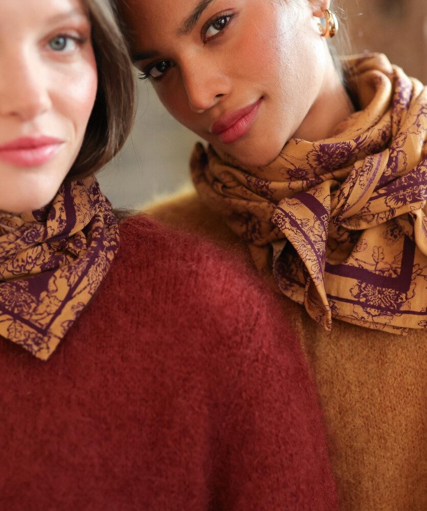 Foulard grand format – Antoinette Prune