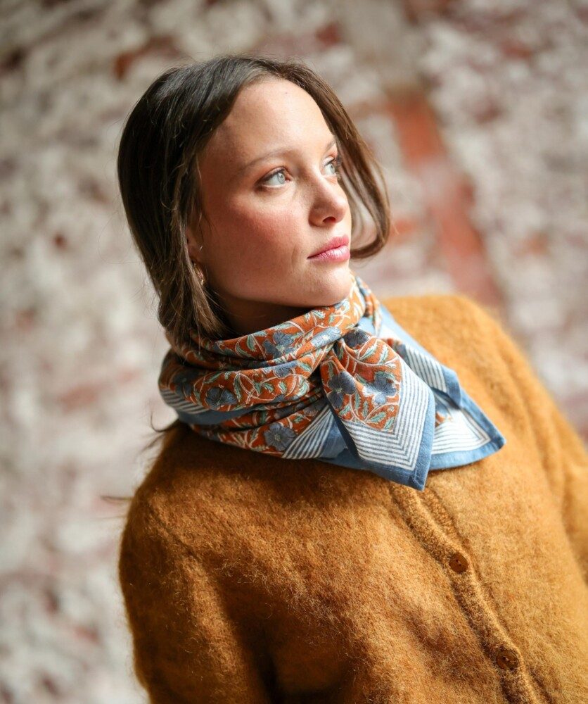 Foulard grand format – Pia Brique