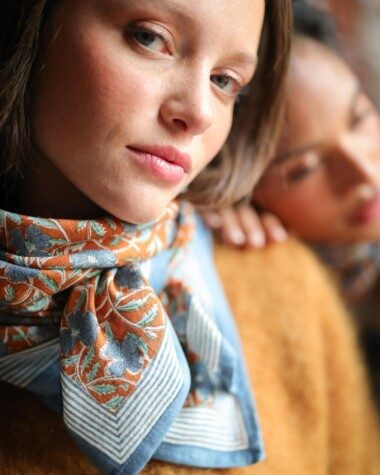 Foulard grand format – Pia Brique