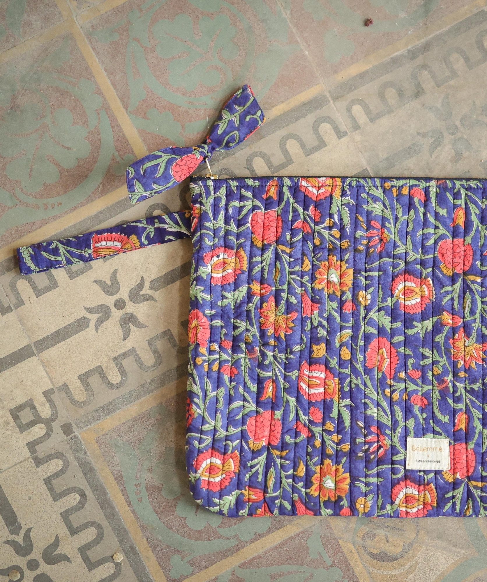 Pochette très grand format Harrison / 15′ – Mina Indigo