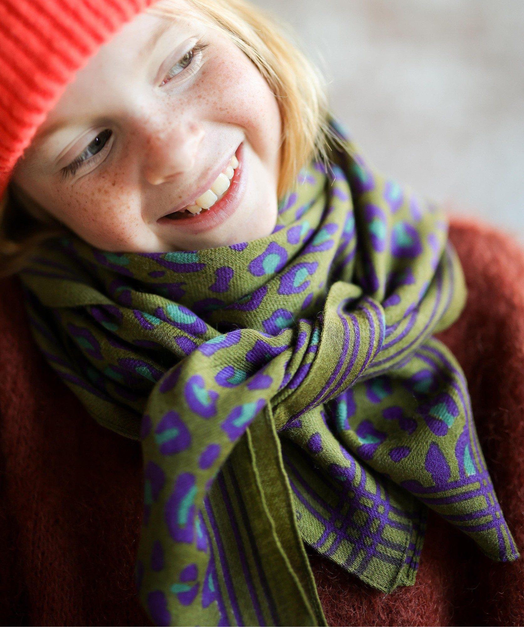 Foulard en laine grand format – Léopard Bronze