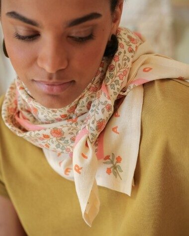 Foulard grand format – Rosa Sorbet d’Été