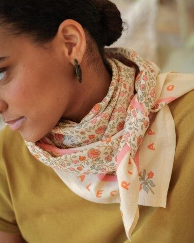 Foulard grand format – Rosa Sorbet d’Été