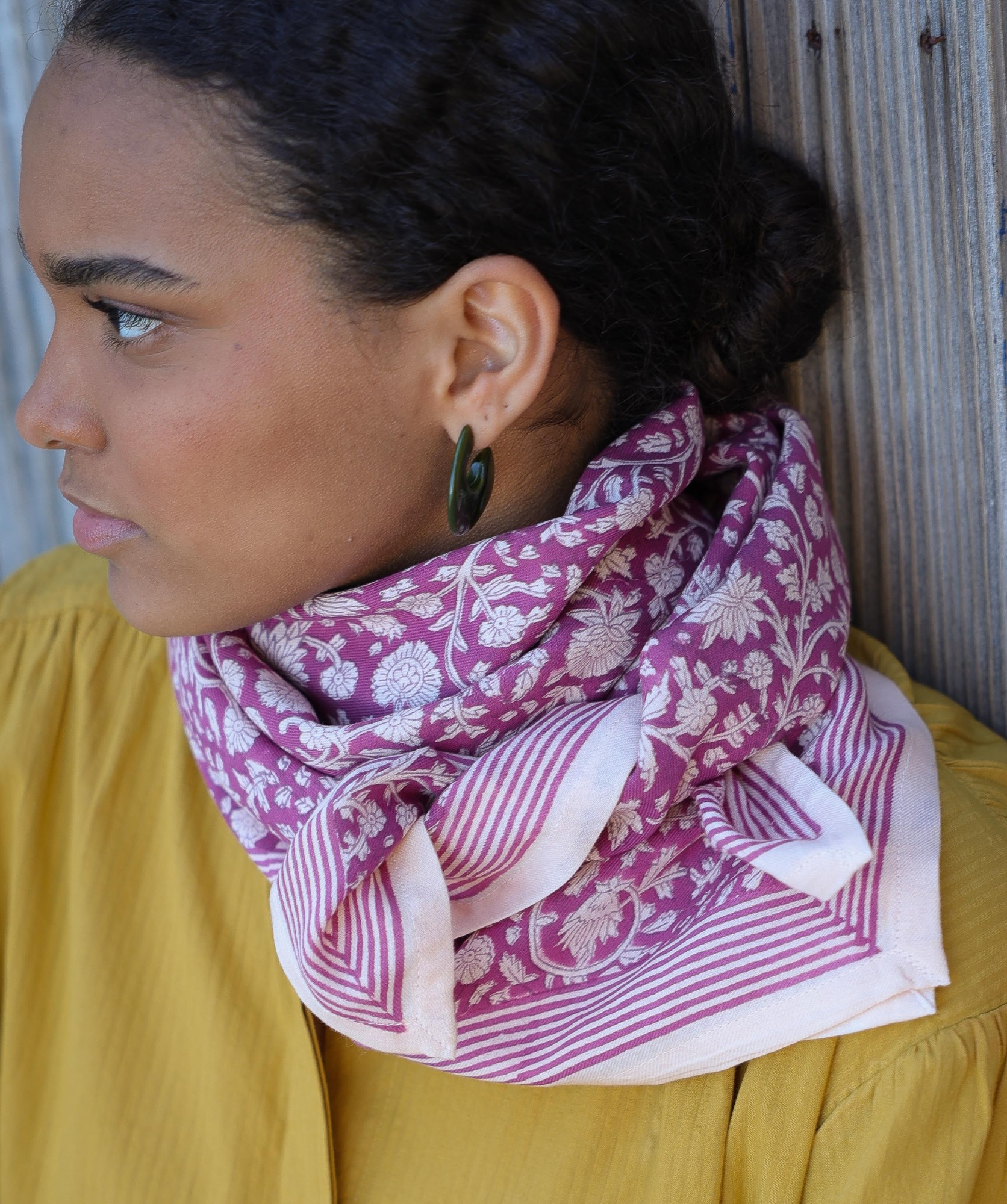 Foulard grand format – Anjali Bougainvillier