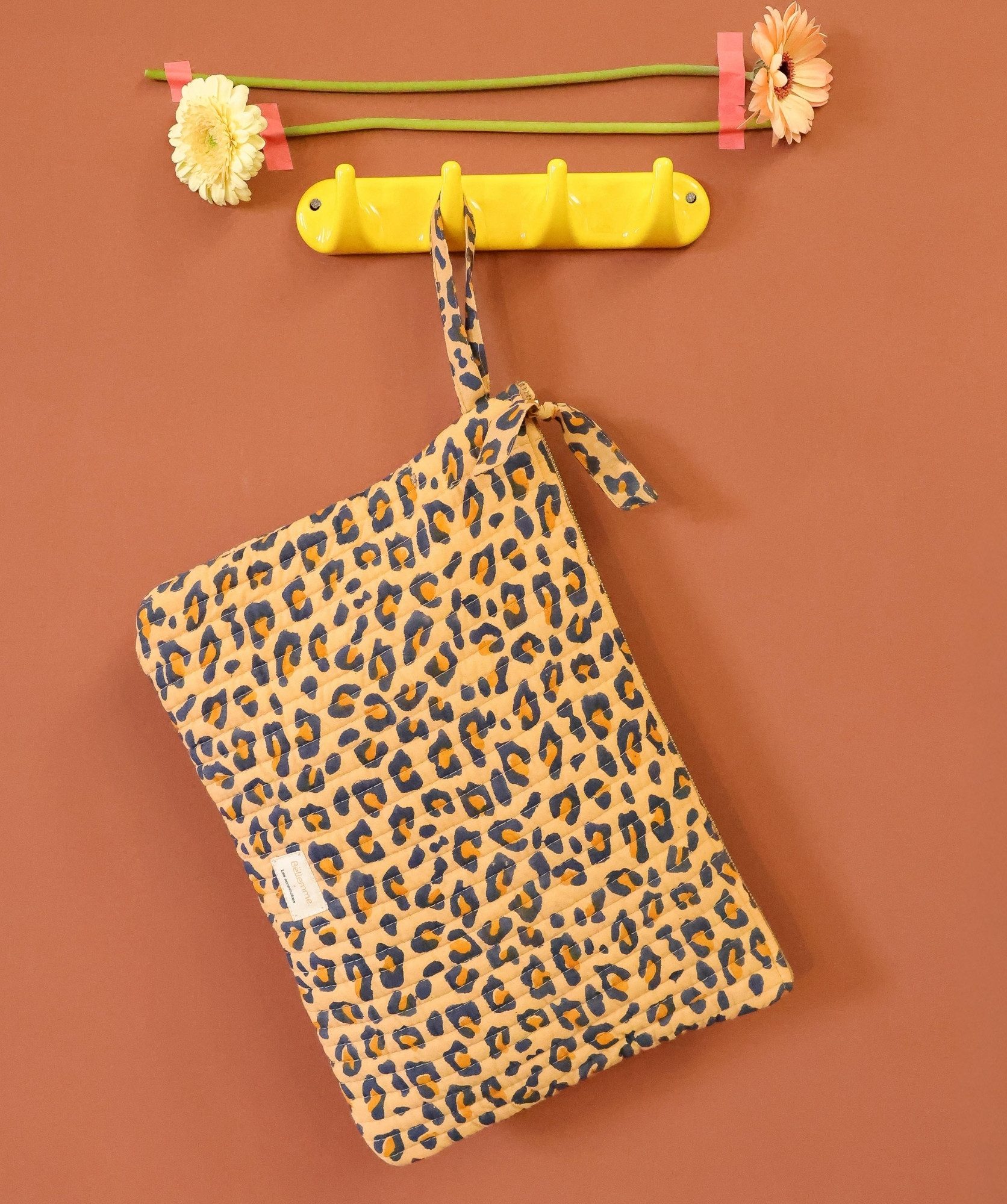 Pochette très grand format Harrison / 15′ – Léopard Camel