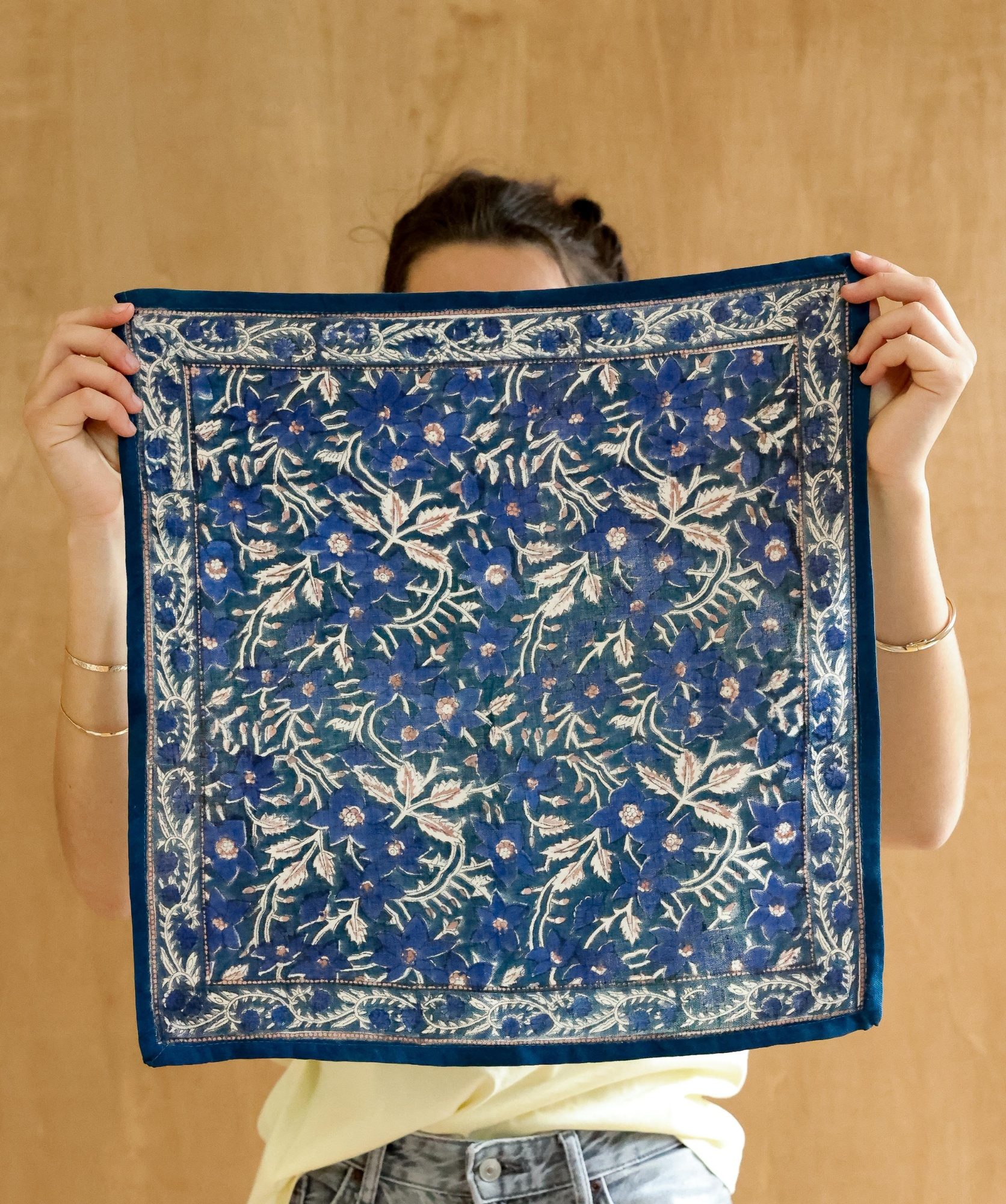 Foulard petit format – Uma bleu cobalt