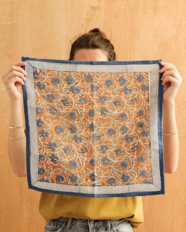 Foulard petit format – Pia Brique