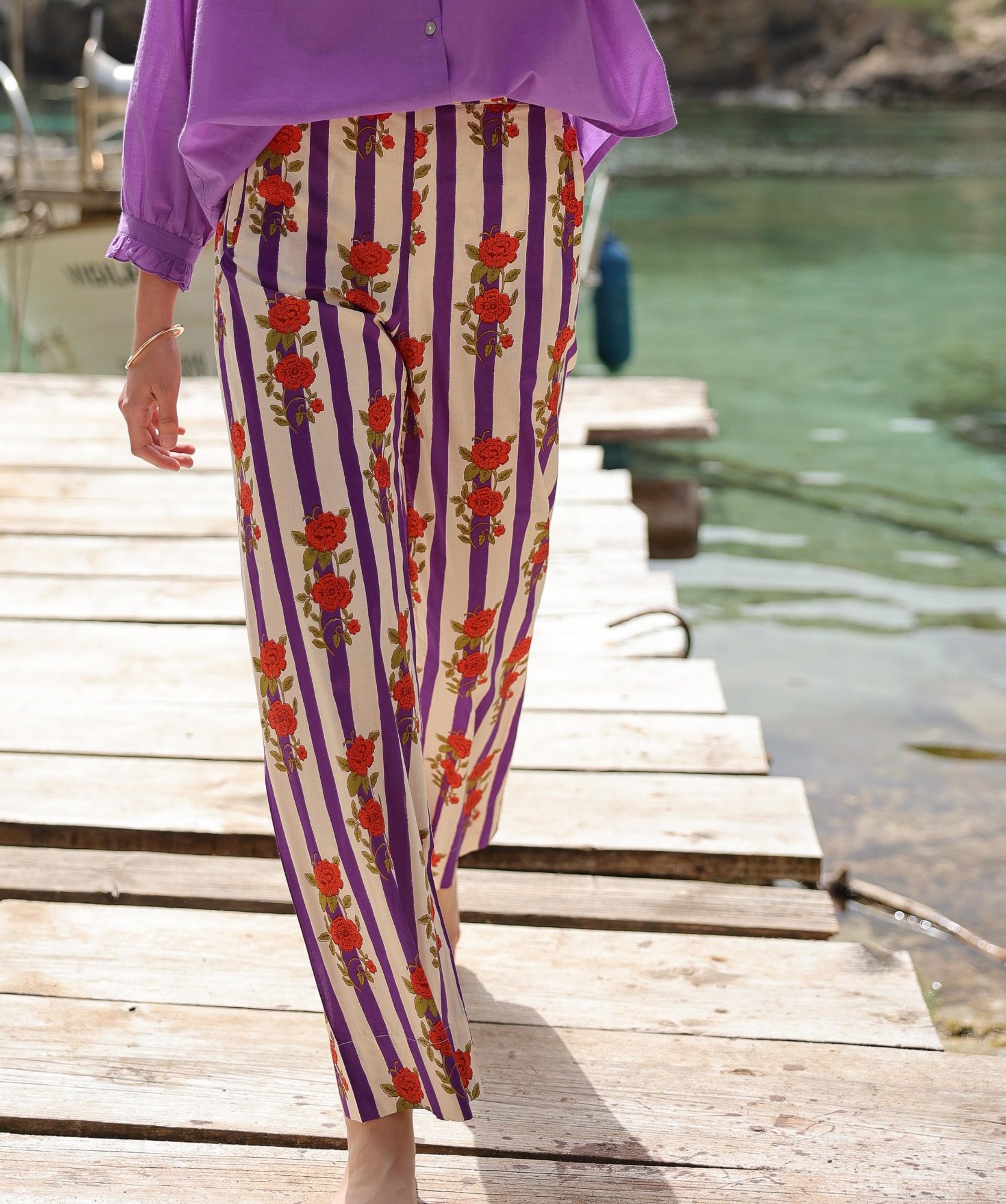Pantalon Maho – Imprimé Hindi Flowers Purple