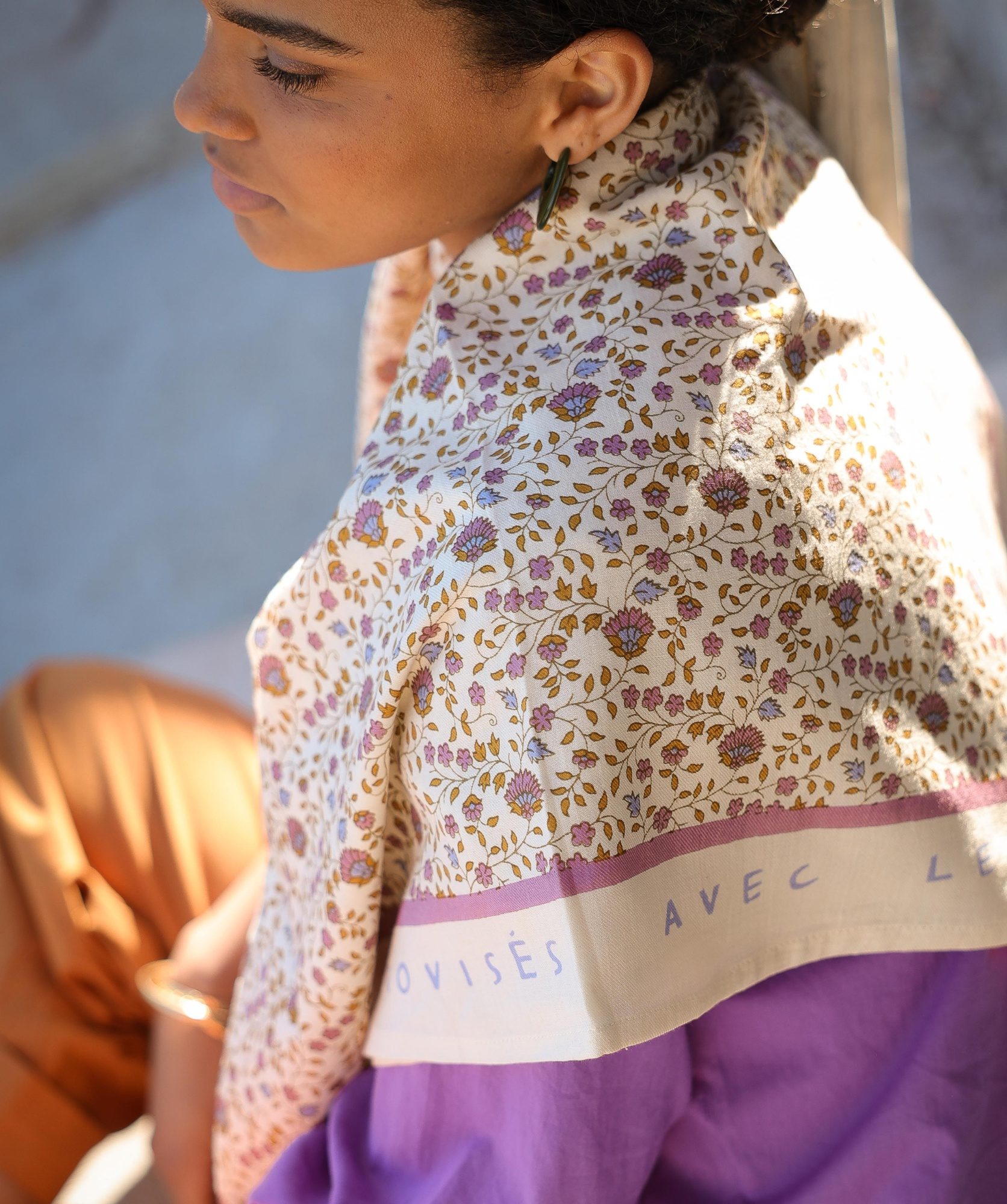Foulard grand format – Rosa Violette