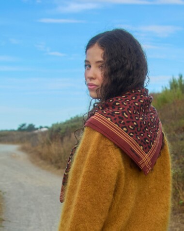 Foulard en laine grand format – Léopard Arizona